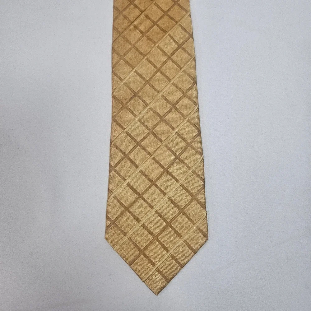 Preswick & Moore Mens Gold Plaid Silk Necktie Stain Repellent‎ Wrinkle Free
